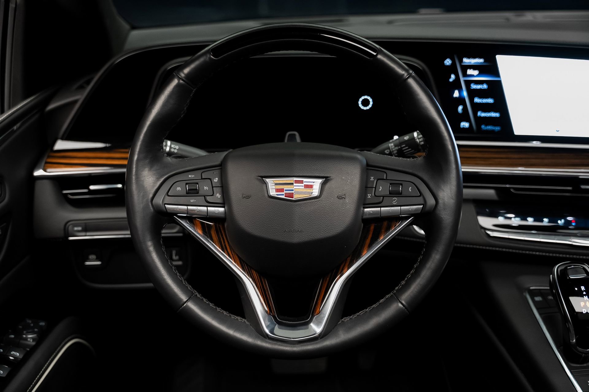 Used 2024 Cadillac Escalade ESV Premium Luxury RWD image 43