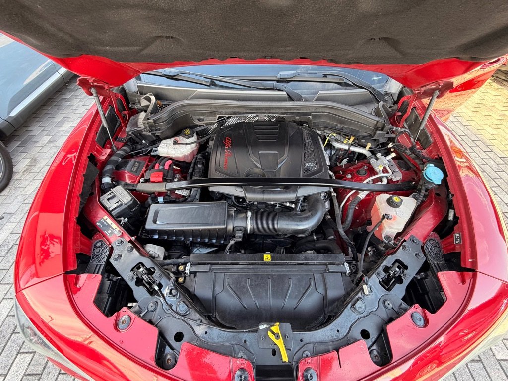 Used 2021 Alfa Romeo Stelvio Ti image 25