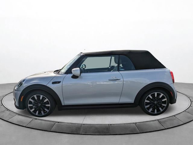 Used 2022 MINI Cooper S w/ Signature Upholstery Package image 7