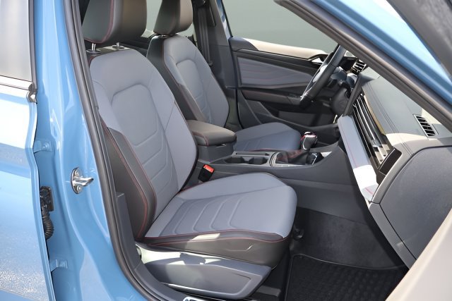 New 2026 Volkswagen Jetta GLI Autobahn FWD image 18