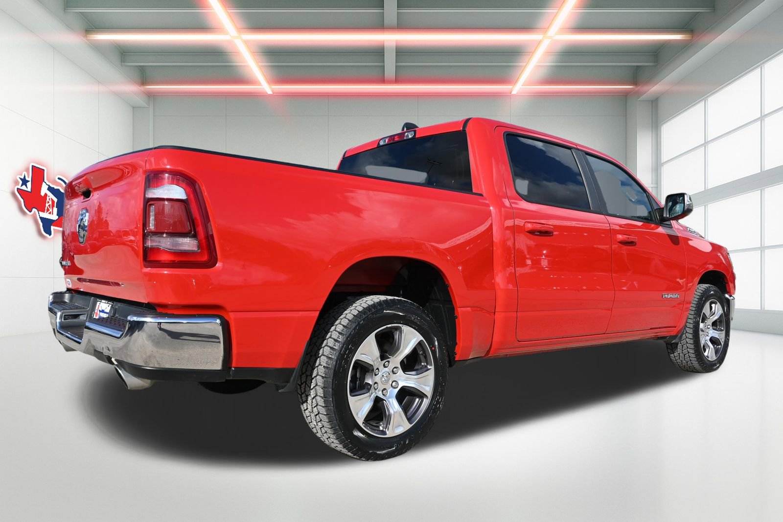 Used 2024 RAM 1500 Laramie RWD image 3