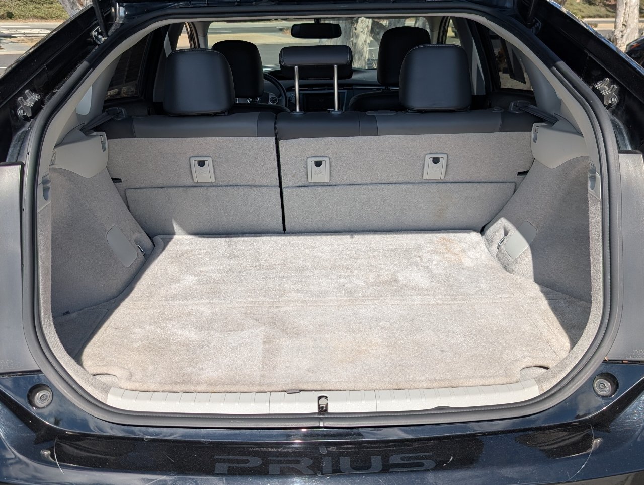 Used 2015 Toyota Prius Four FWD image 8