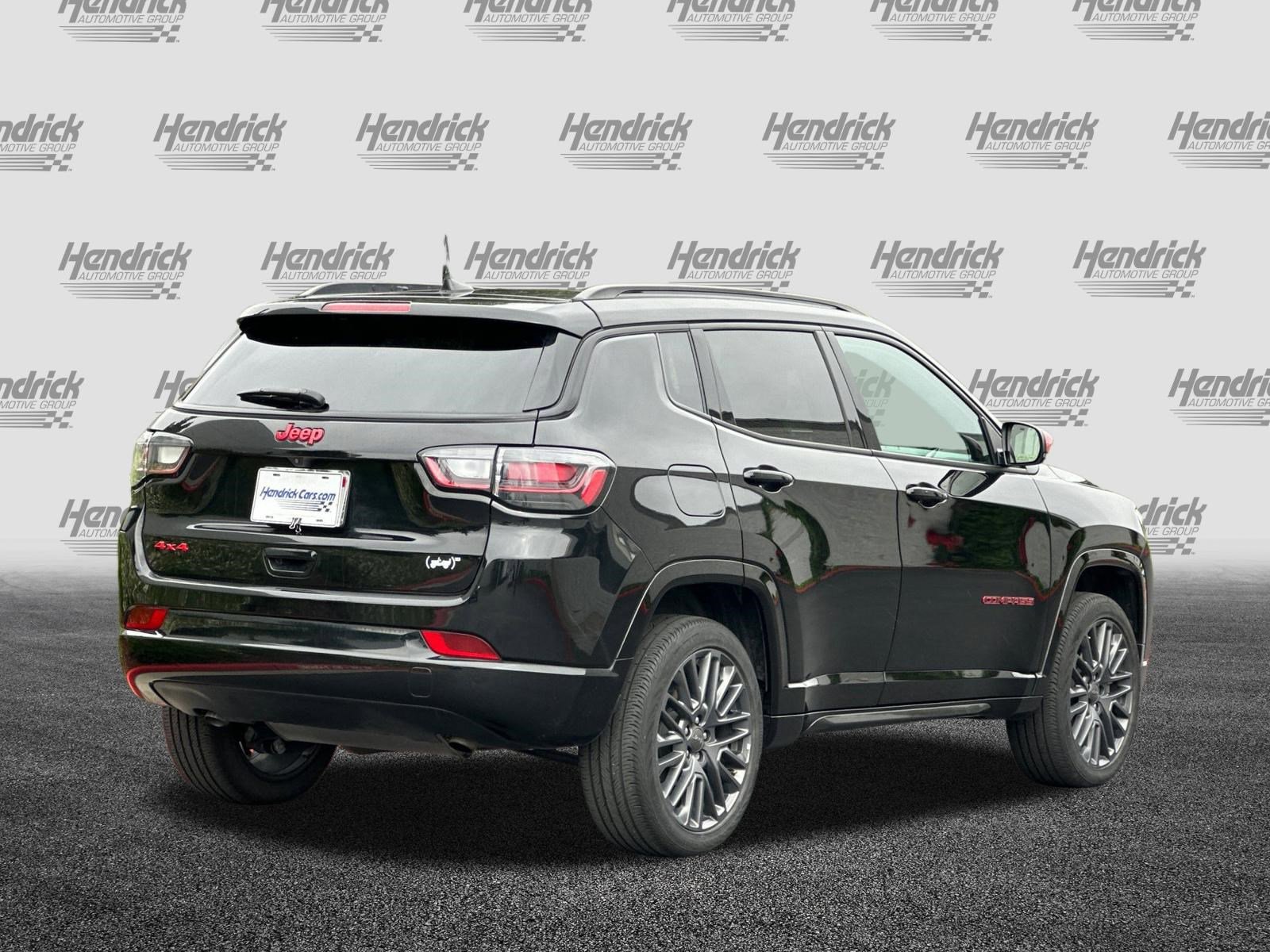 Used 2023 Jeep Compass Limited w/ Elite Group for (Red) Edition image 5