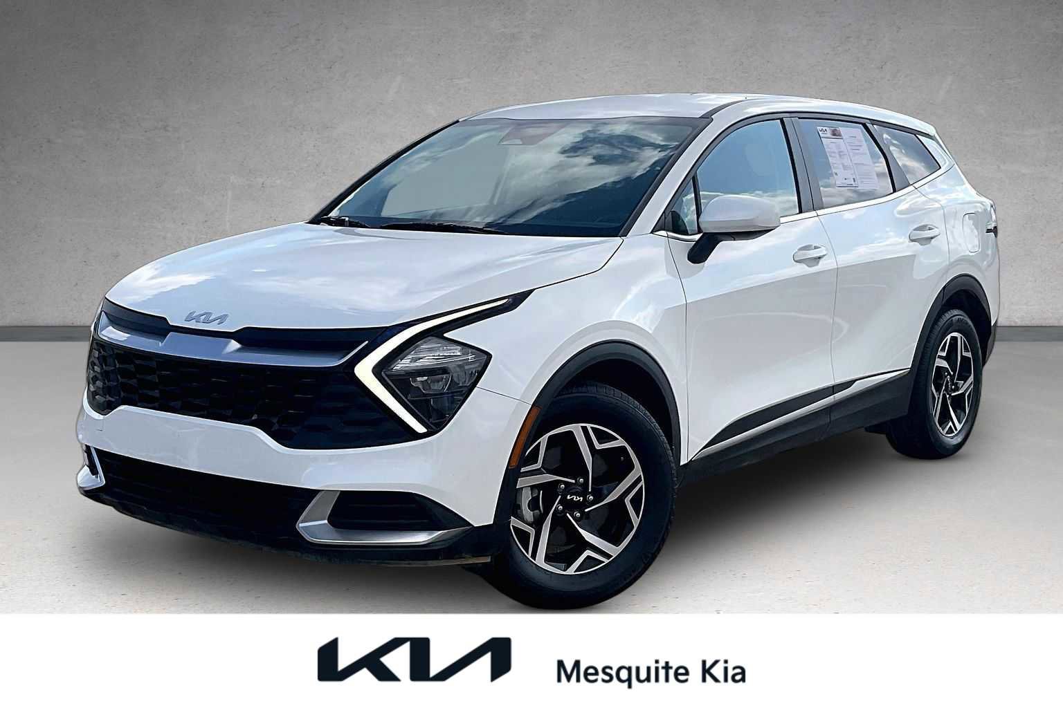 Certified 2023 Kia Sportage LX FWD image 1