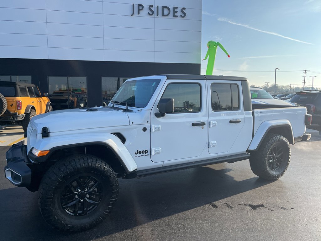 Used 2023 Jeep Gladiator Sport