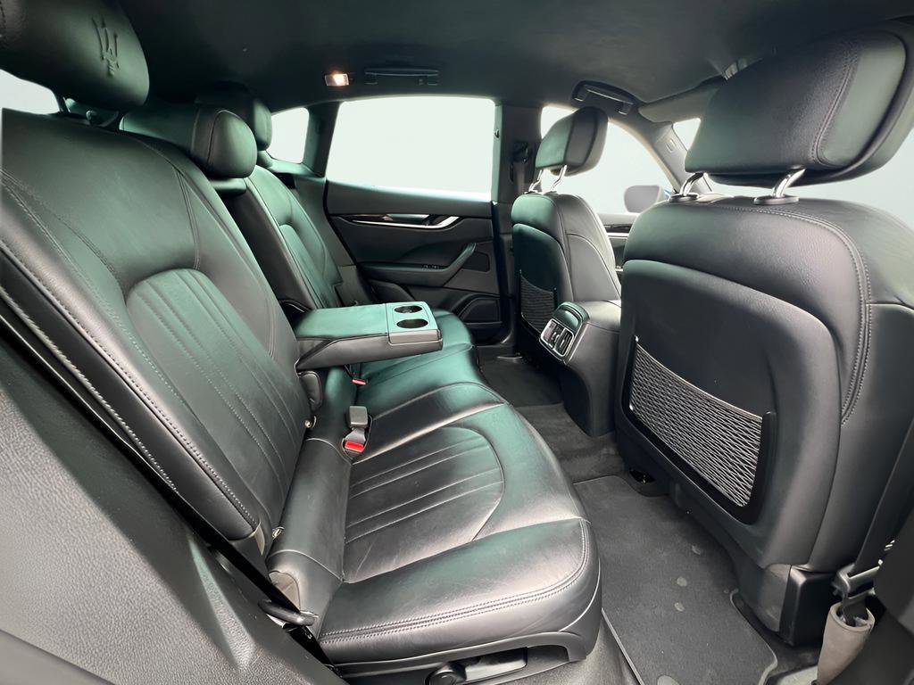 Used 2017 Maserati Levante image 25
