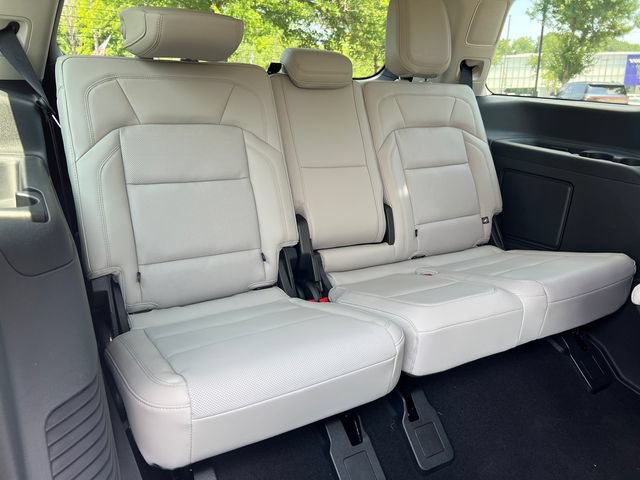 New 2026 Lincoln Navigator Reserve AWD/4WD image 16