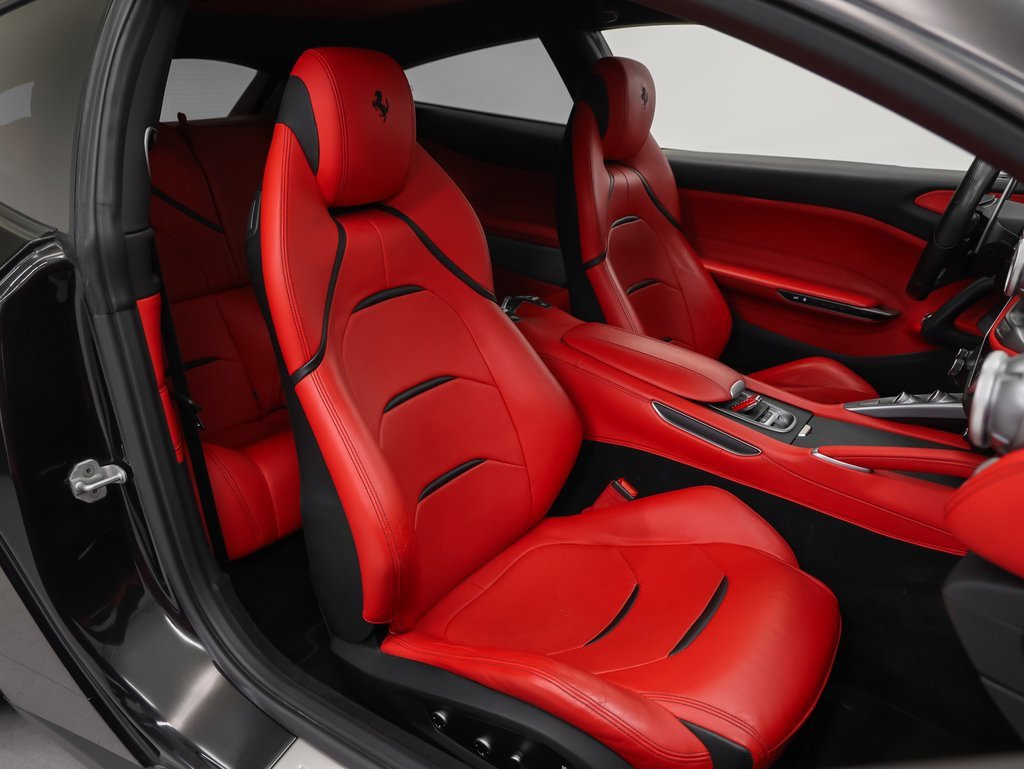 Certified 2018 Ferrari GTC4Lusso image 3