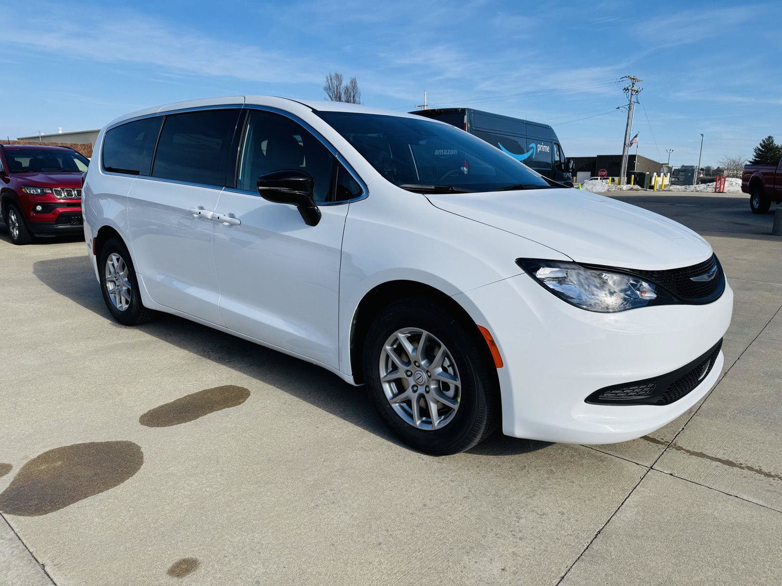 New 2026 Chrysler Voyager LX FWD image 2