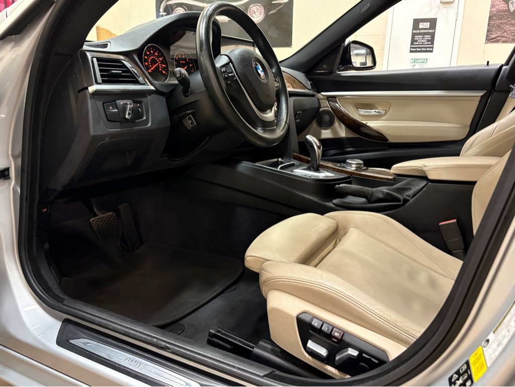Used 2016 BMW 328i Gran Turismo xDrive AWD/4WD image 22