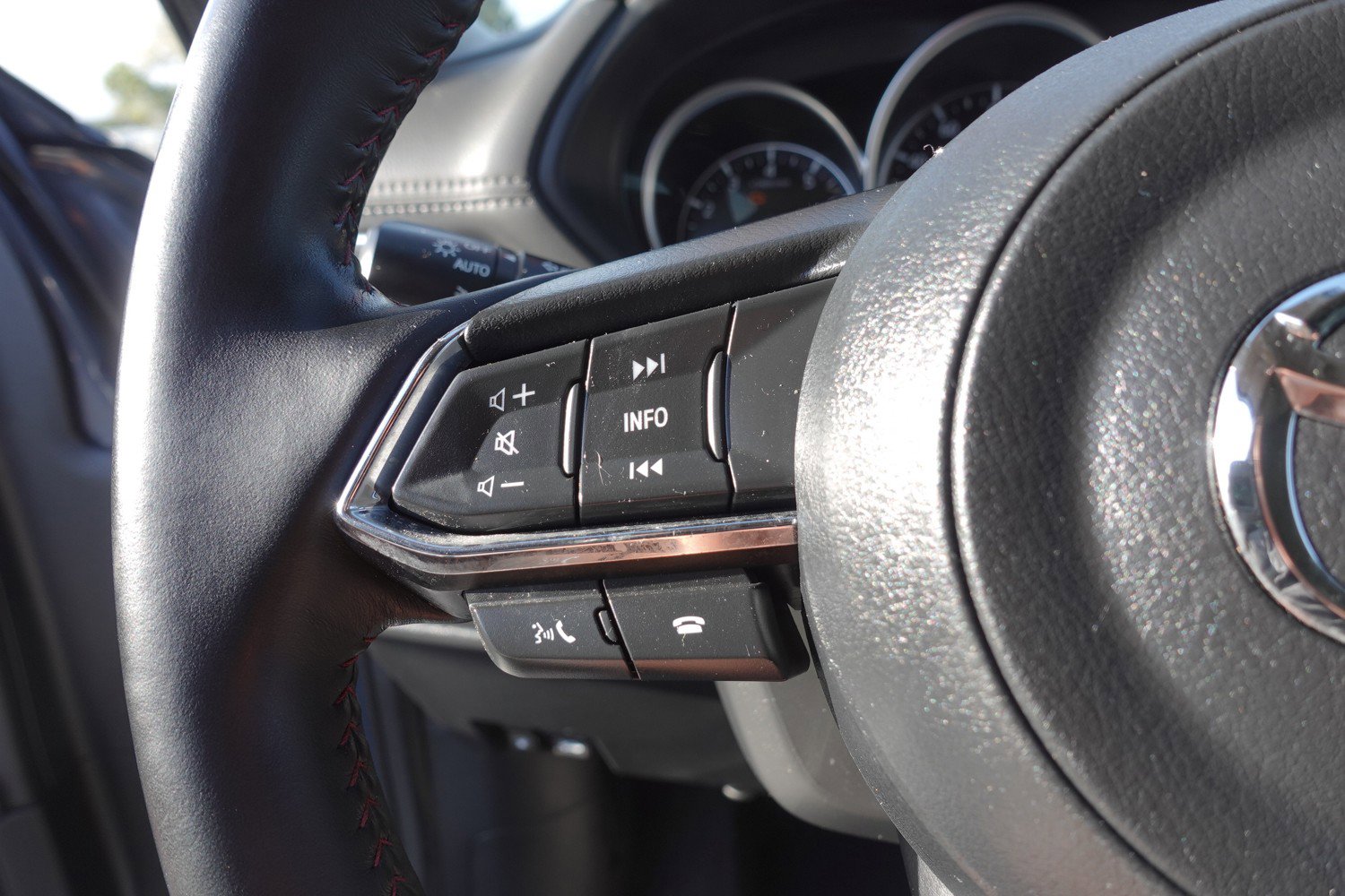 Certified 2024 MAZDA CX-5 Carbon Edition image 15