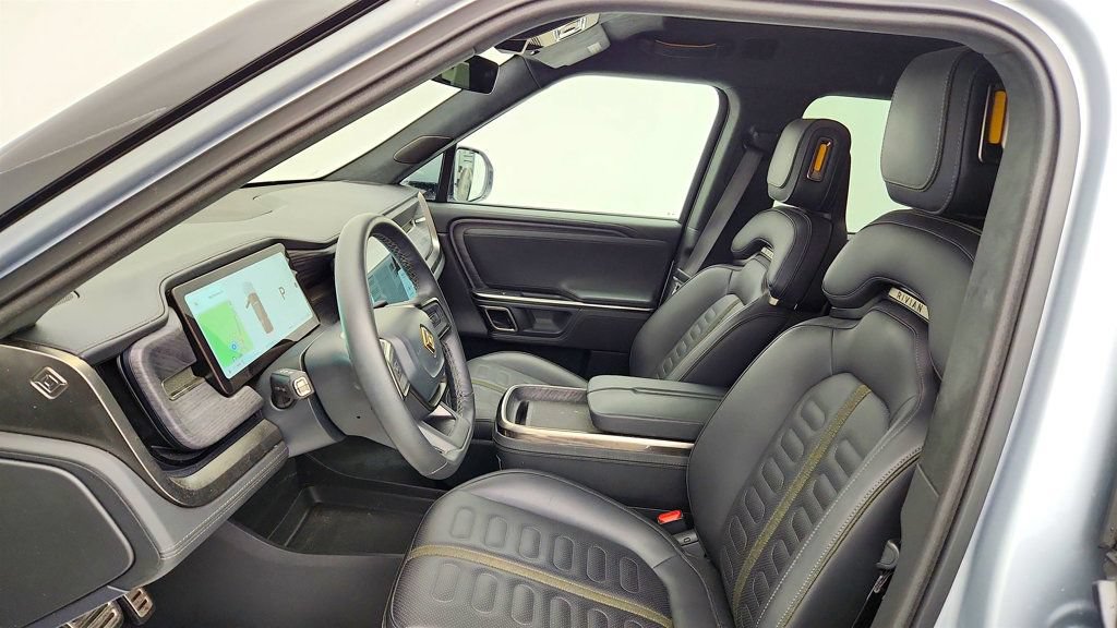 Used 2024 Rivian R1S Adventure AWD/4WD image 21