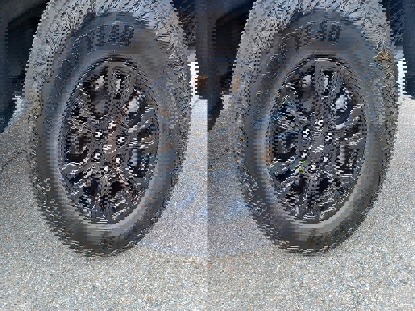 Used 2026 Chevrolet Silverado 1500 ZR2 image 28