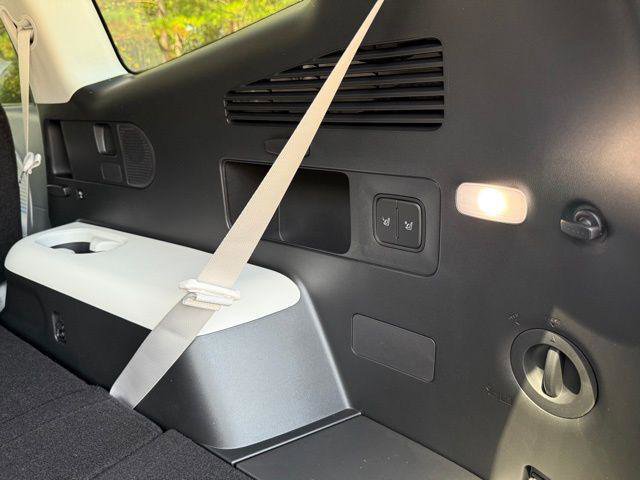 New 2026 Hyundai Ioniq 9 SEL image 30