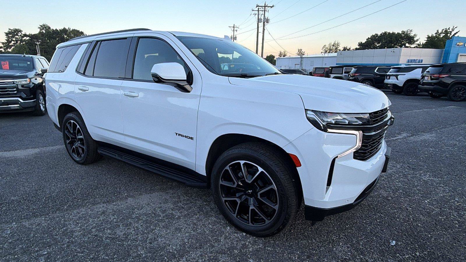 Used 2021 Chevrolet Tahoe RST w/ Luxury Package RWD image 7