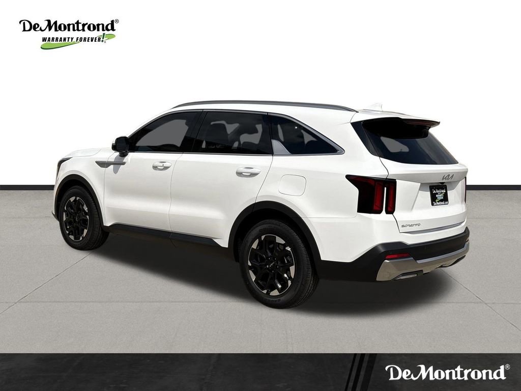 Used 2026 Kia Sorento S w/ S Panoramic Sunroof Package FWD image 7