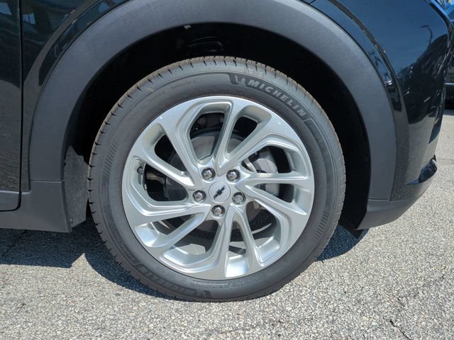 New 2027 Chevrolet Bolt LT w/ Comfort Package FWD image 11