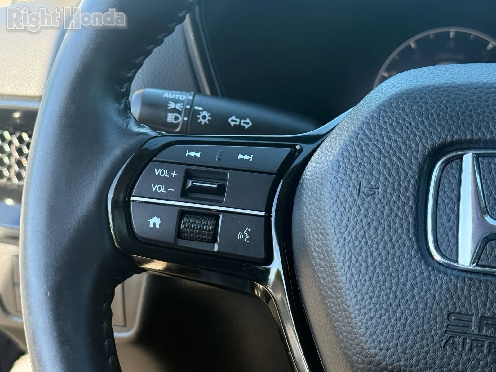 Used 2024 Honda CR-V EX-L image 17