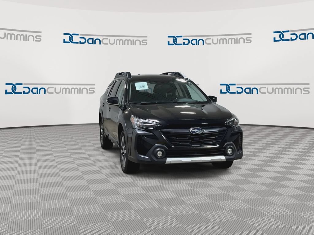 Used 2023 Subaru Outback Limited AWD/4WD image 3