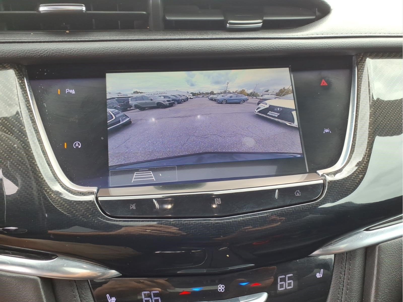 Used 2020 Cadillac XT6 Sport AWD/4WD image 30