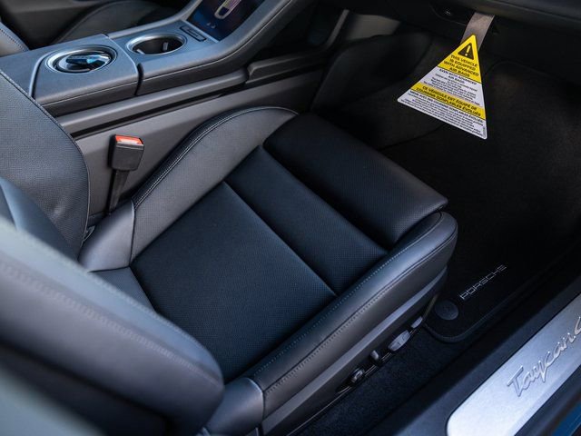 New 2026 Porsche Taycan image 52