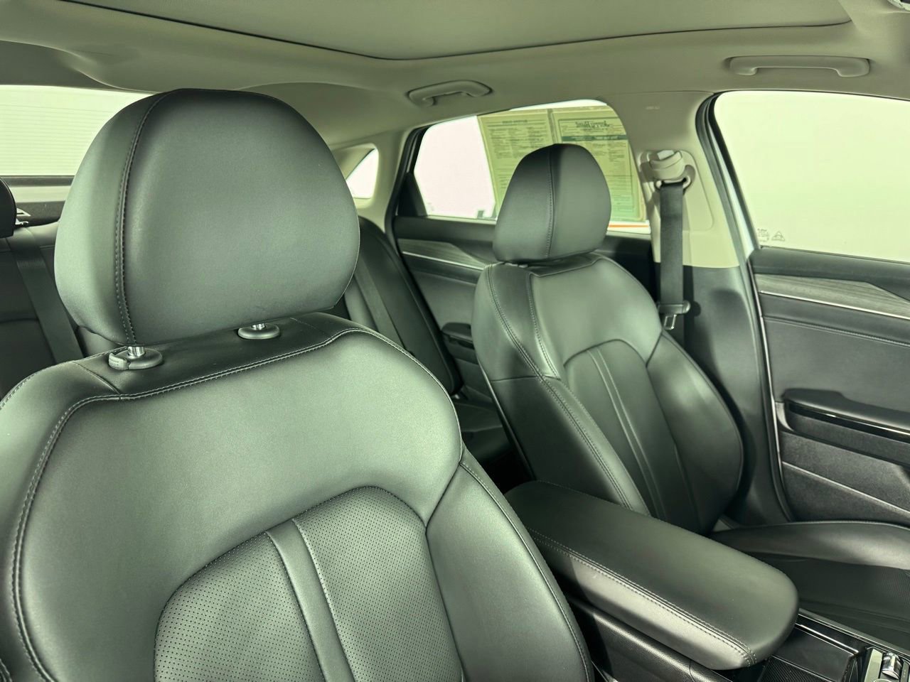 Used 2025 Kia K5 EX image 32