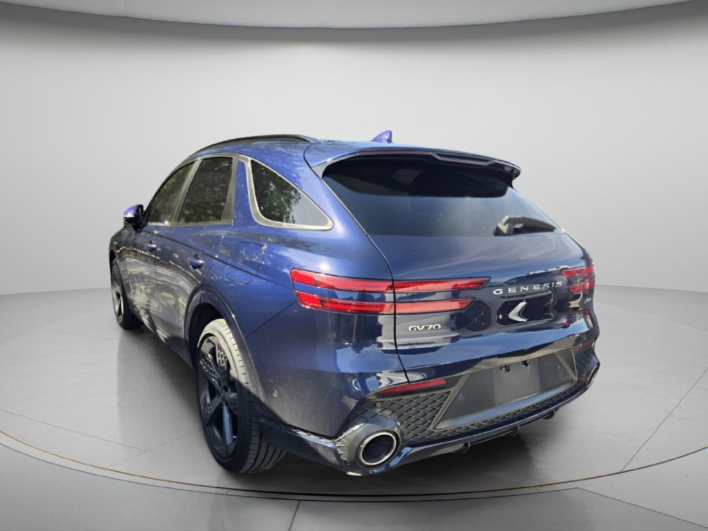 Used 2023 Genesis GV70 2.5T w/ Sport Prestige Package AWD/4WD image 5