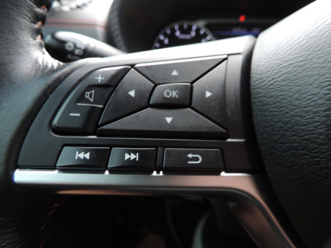 Certified 2024 Nissan Sentra SR image 26