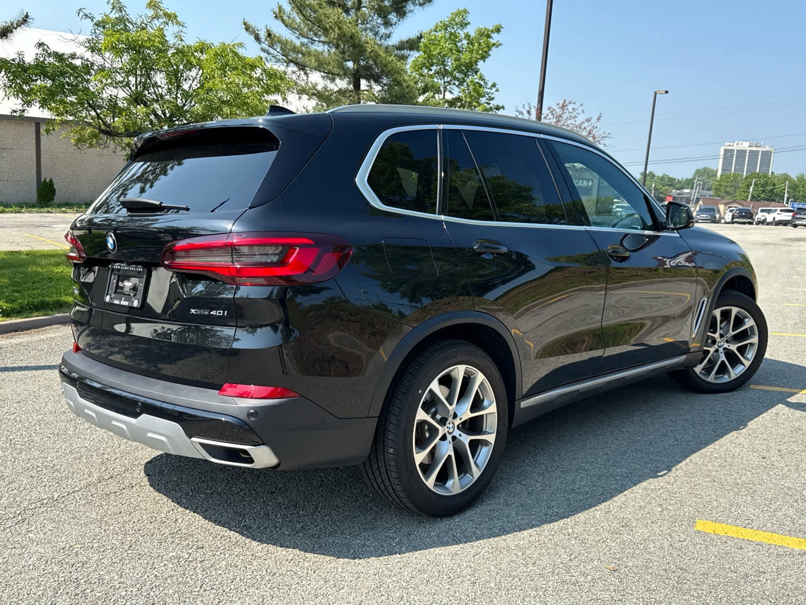 Certified 2022 BMW X5 xDrive40i w/ Premium Package image 3