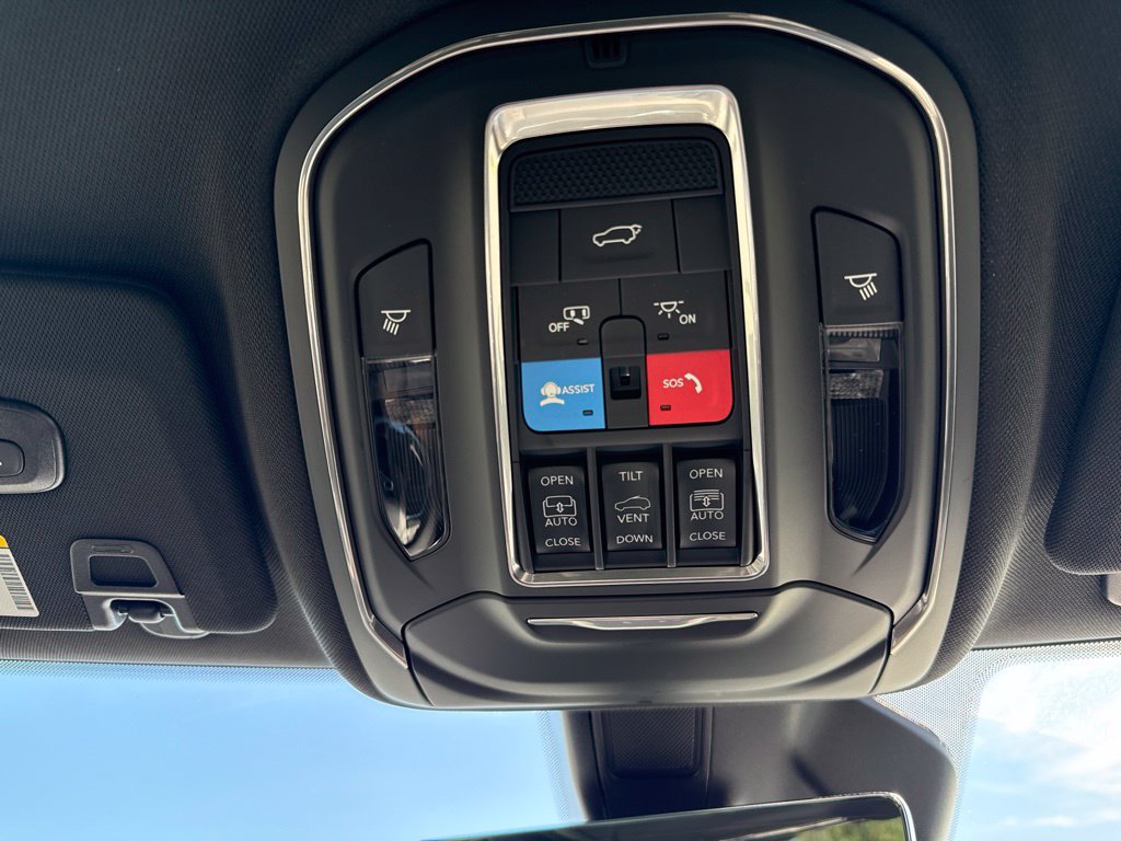 New 2027 Jeep Grand Cherokee Limited AWD/4WD image 40