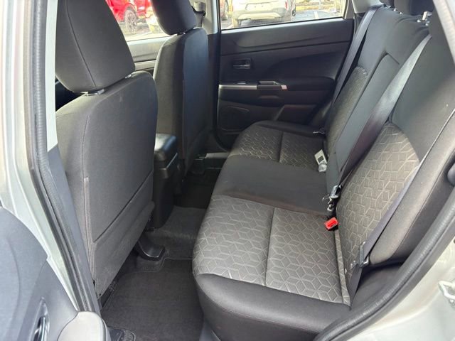 Used 2021 Mitsubishi Outlander Sport SE image 25