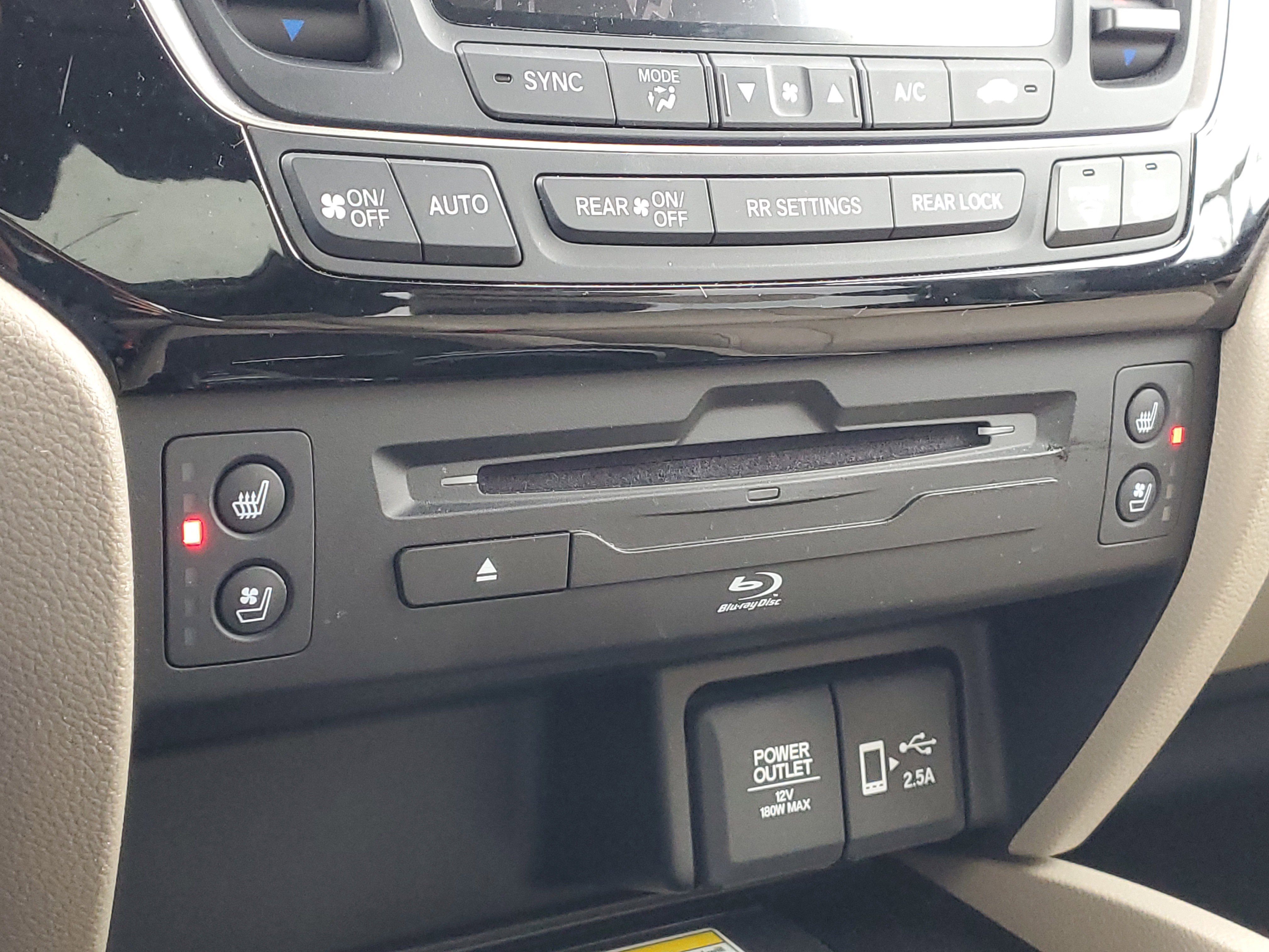 Certified 2022 Honda Pilot Elite image 32