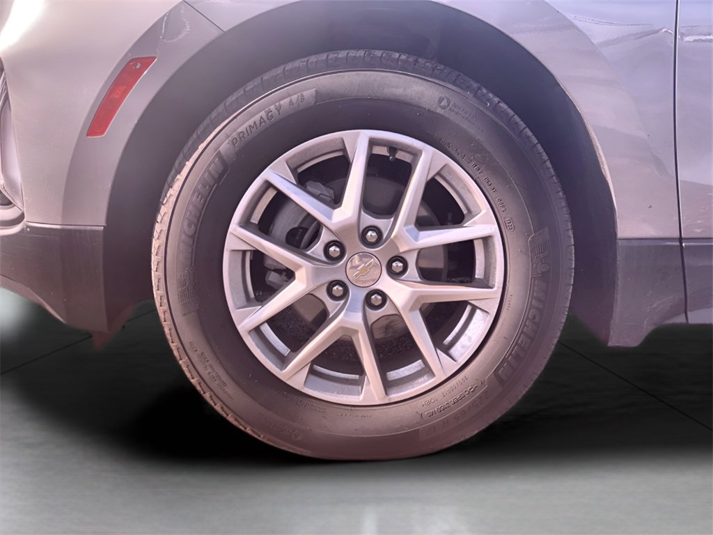Used 2024 Chevrolet Equinox LT image 19