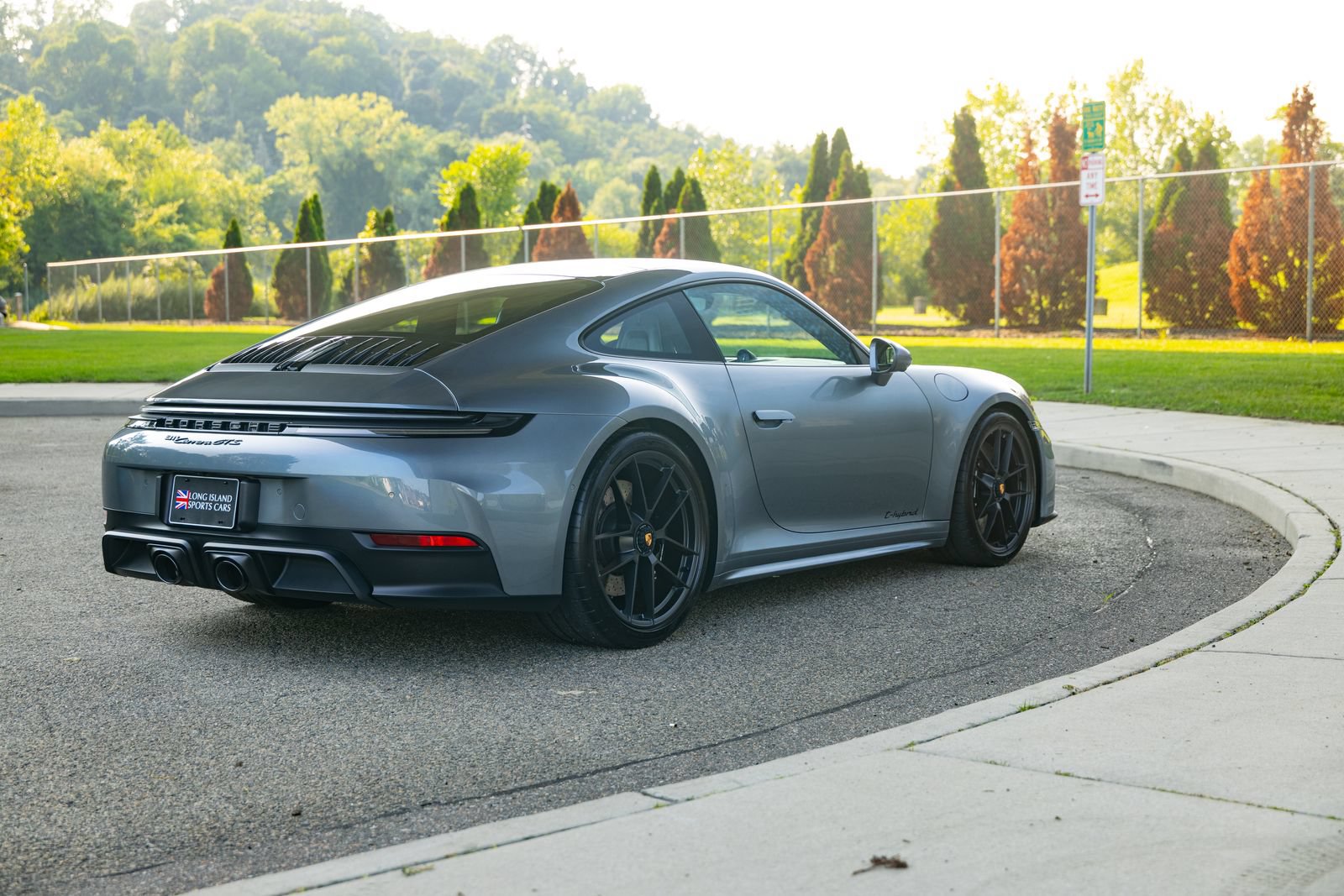 Used 2025 Porsche 911 Carrera GTS RWD image 4
