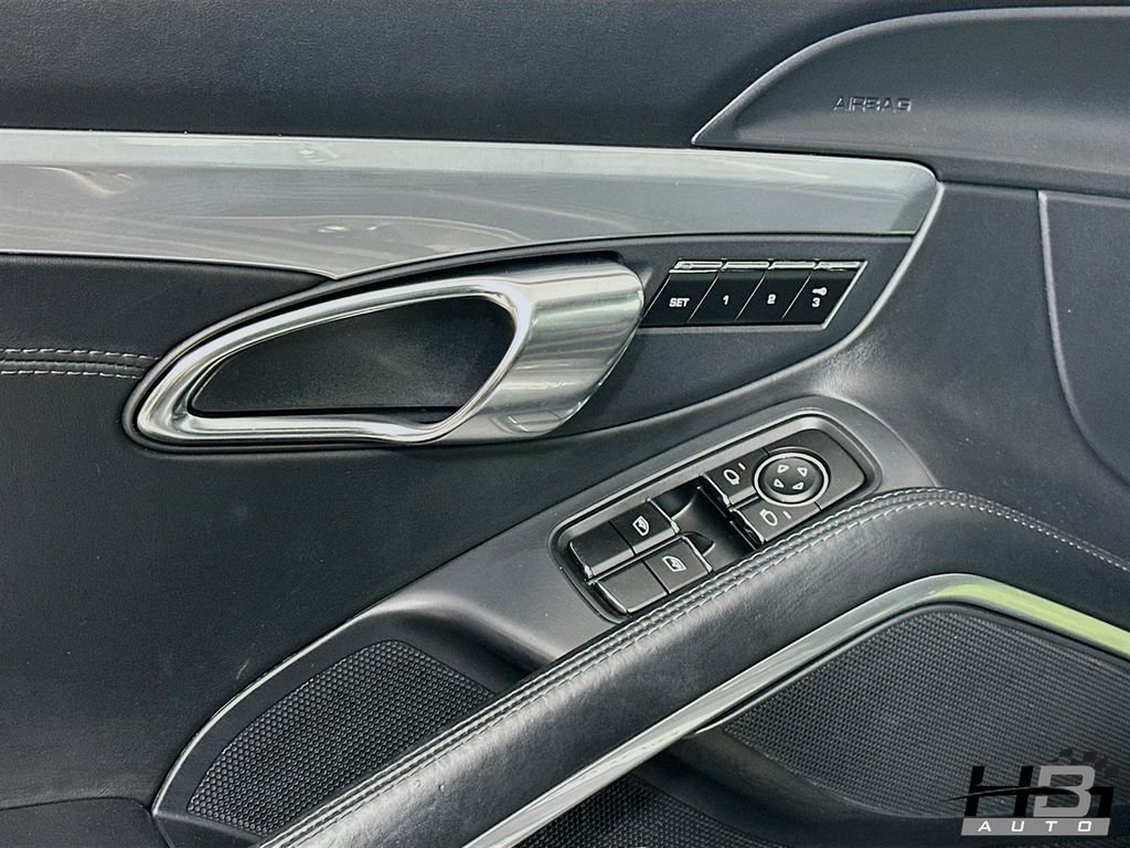 Used 2014 Porsche 911 Carrera 4S image 14