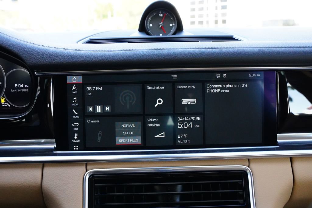 Used 2020 Porsche Panamera 4 AWD/4WD image 23