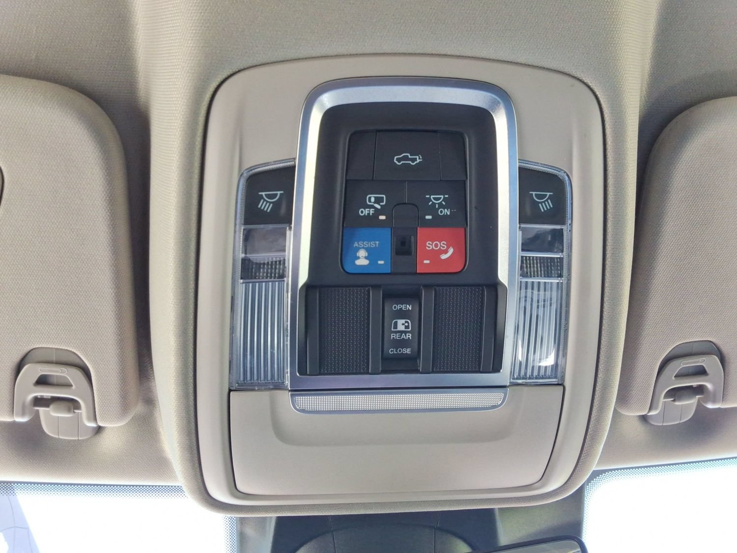 Used 2022 RAM 1500 Laramie AWD/4WD image 21