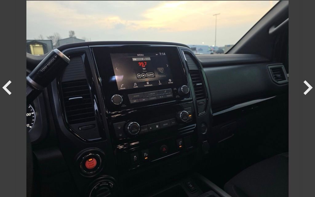 Used 2024 Nissan Titan SV w/ SV Bronze Edition Package image 15