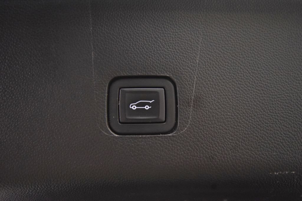 Used 2021 Chevrolet Traverse High Country w/ LPO, Floor Liner Package FWD image 43