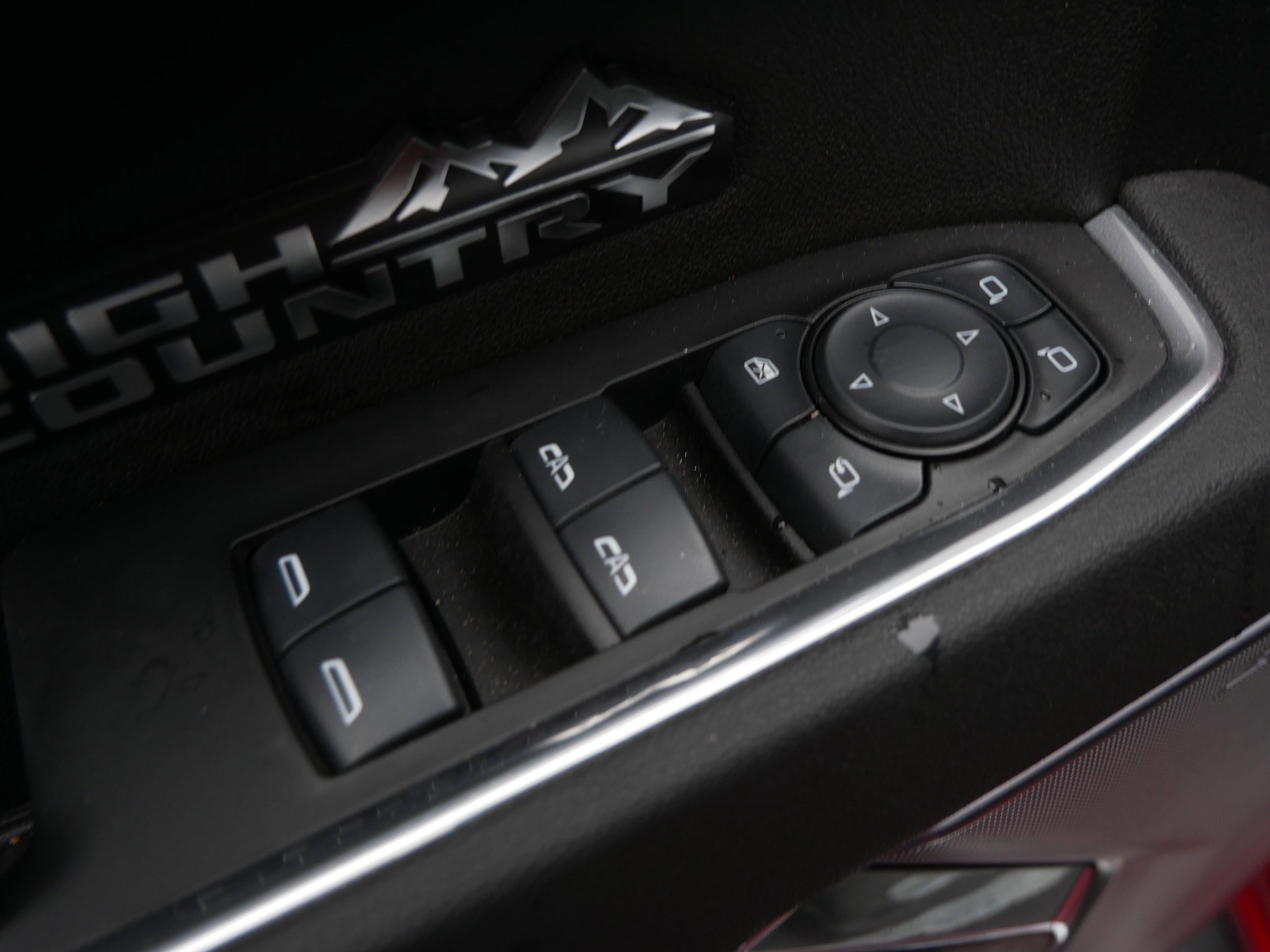 Certified 2025 Chevrolet Silverado 1500 High Country w/ Technology Package image 20