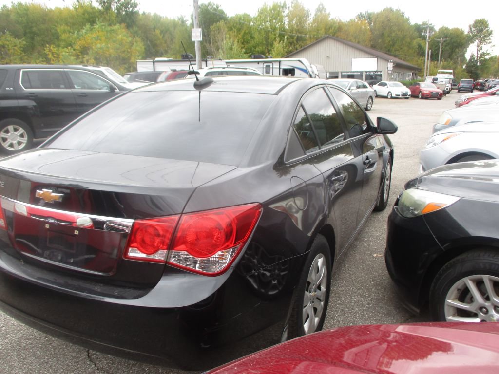 Used 2015 Chevrolet Cruze LS image 7