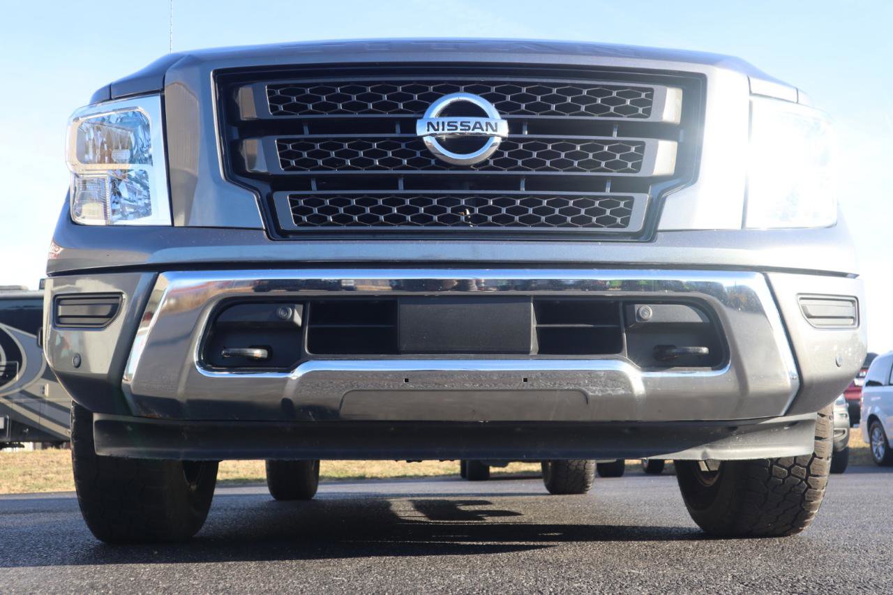 Used 2021 Nissan Titan SV w/ SV Convenience Package AWD/4WD image 5