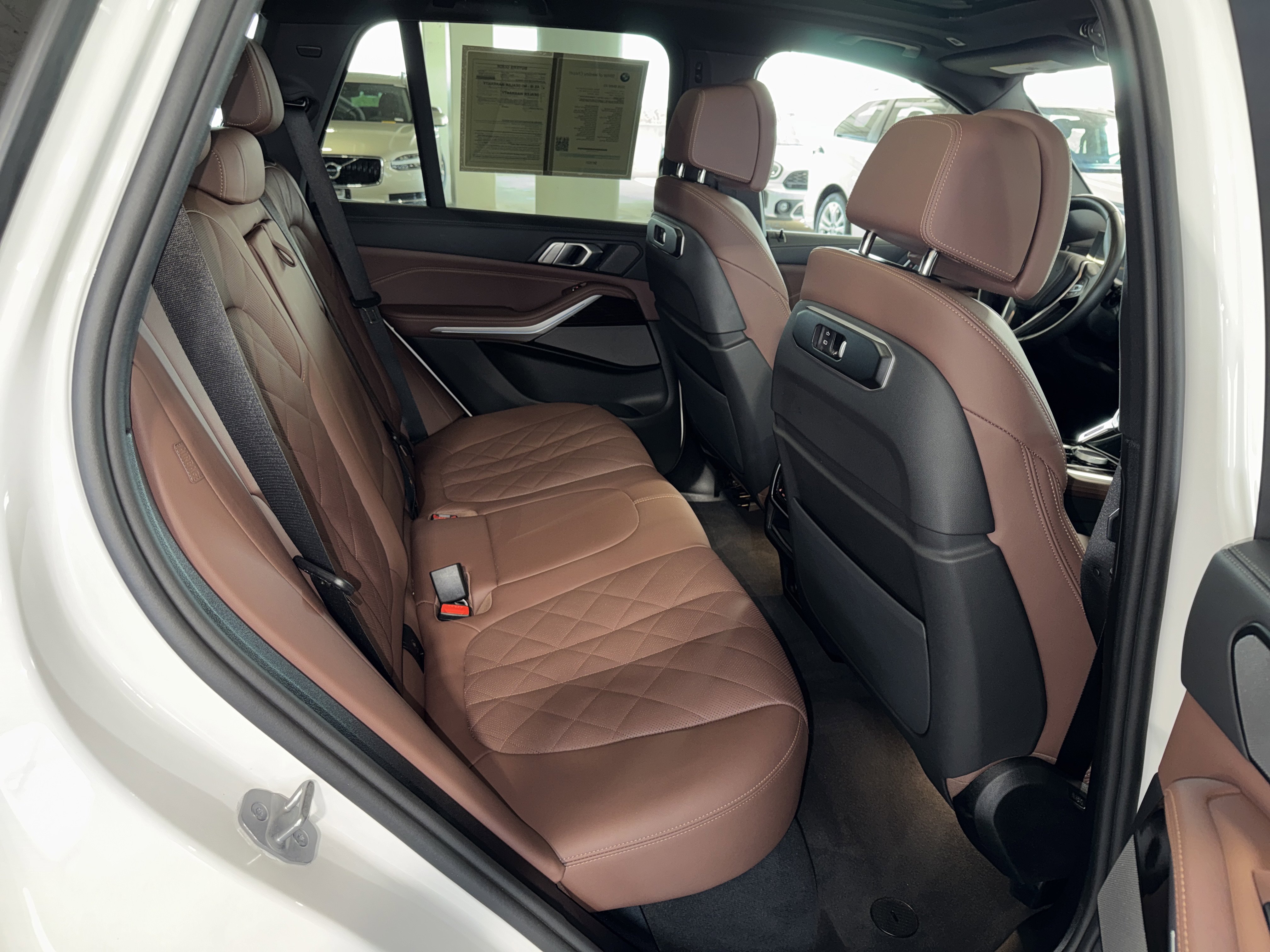 Used 2026 BMW X5 xDrive40i w/ Climate Comfort Package image 12