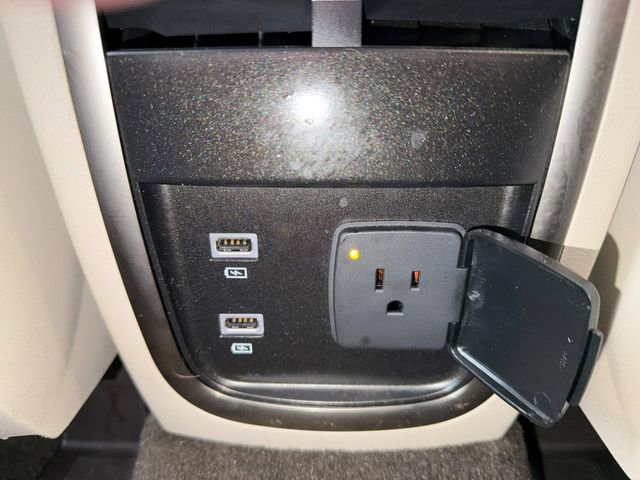 Used 2019 Lincoln MKC Reserve image 16