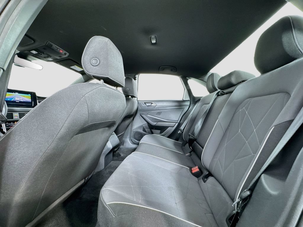 Used 2025 Volkswagen Jetta Sport FWD image 12