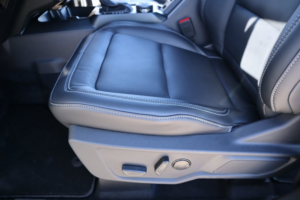 New 2025 Ford Bronco Outer Banks image 12