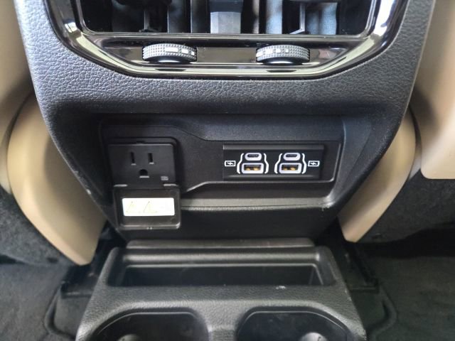 Used 2022 Jeep Grand Cherokee L Limited w/ Luxury Tech Group II image 25