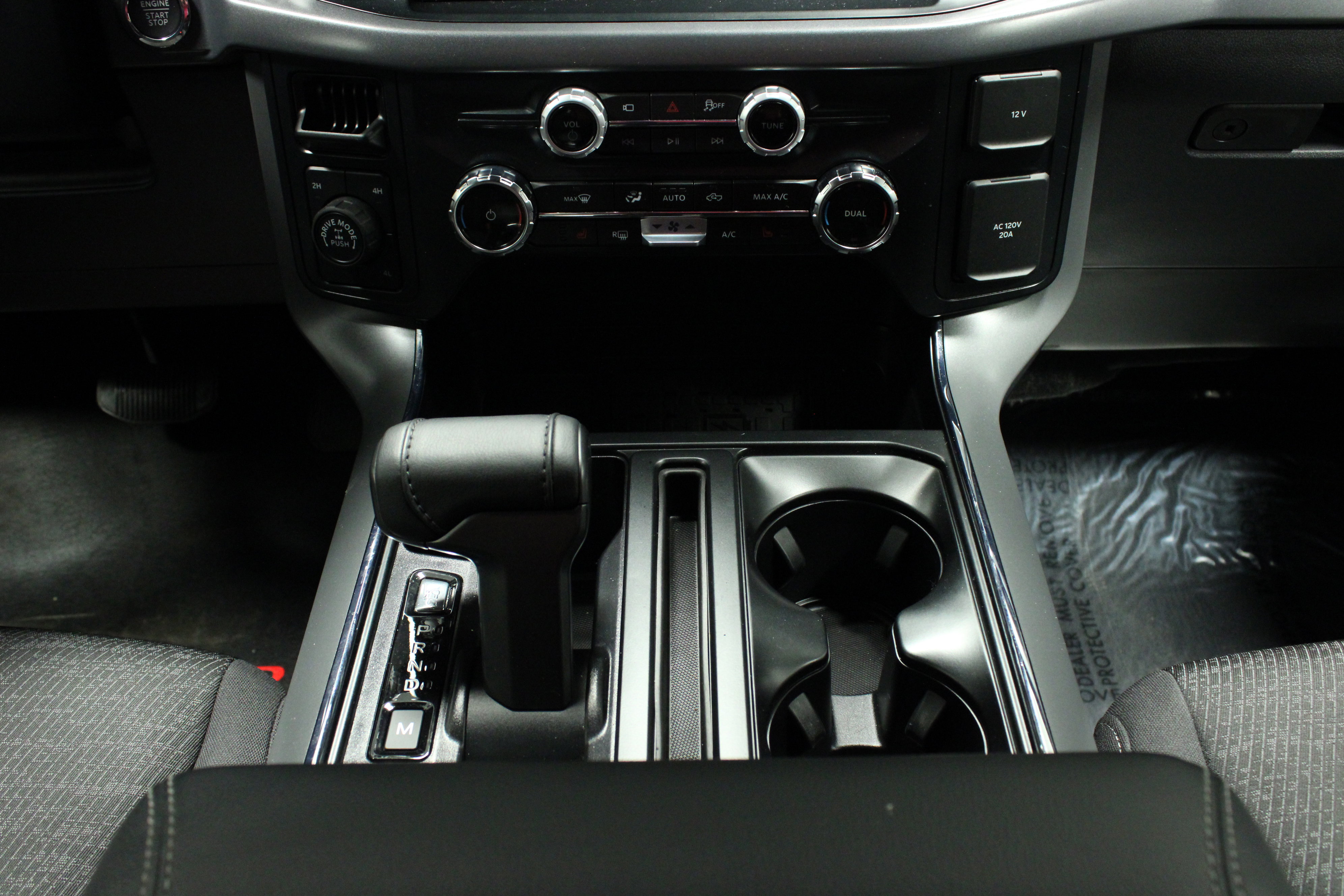 Used 2025 Ford F150 XLT w/ Equipment Group 302A MID image 23