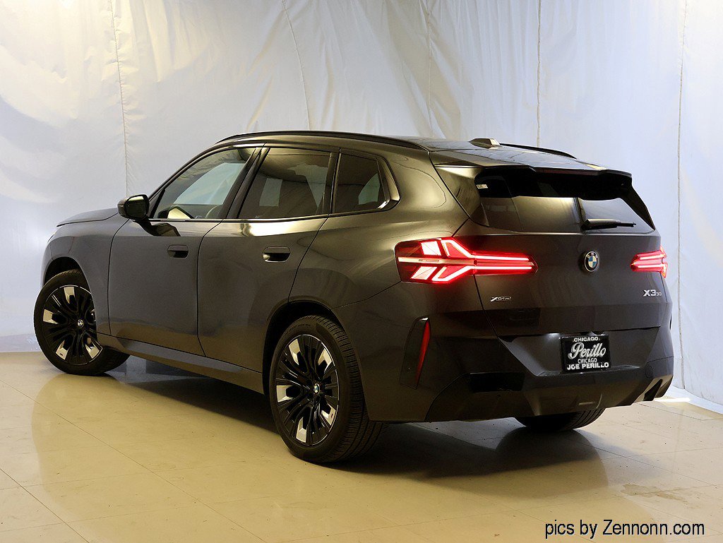 Used 2025 BMW X3 xDrive30i w/ Premium Package image 9
