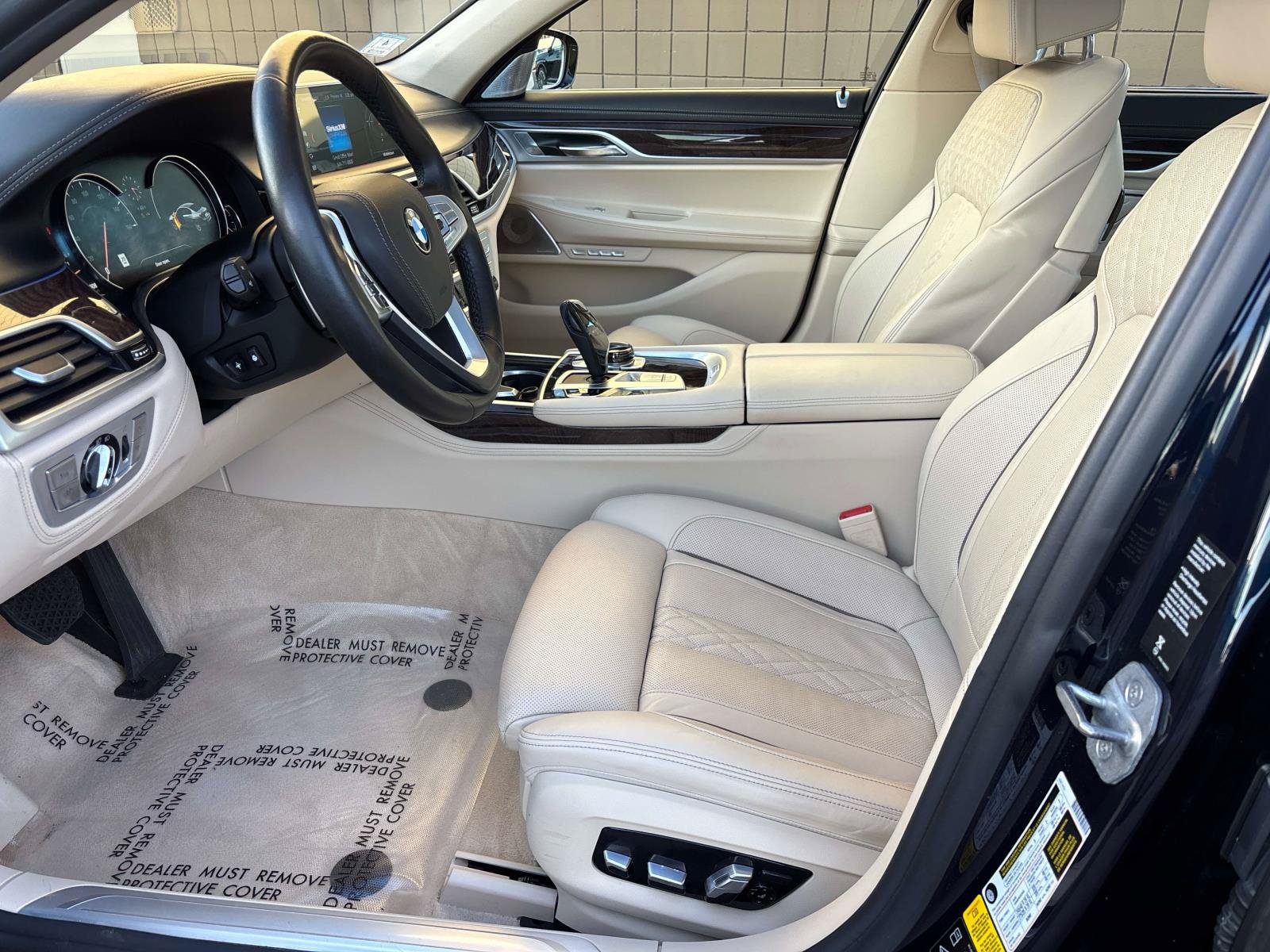 Used 2018 BMW 750i xDrive AWD/4WD image 7